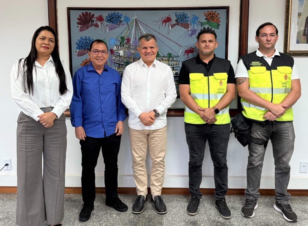 Prefeitura e Suframa realizam reunião para melhorar a mobilidade no Distrito Industrial