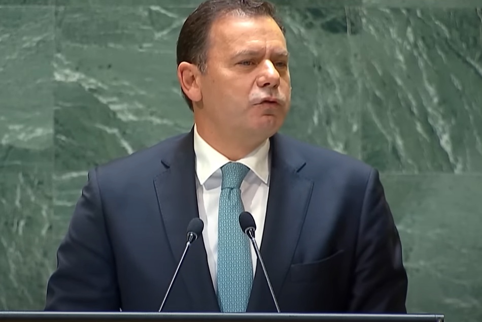 Primeiro-ministro de Portugal é deposto após escândalo envolvendo sua família
