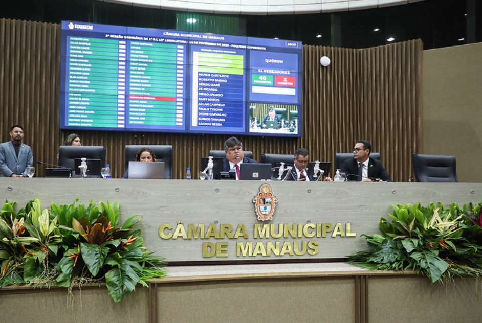 CMM e MPAM discutem denúncias de supostas irregularidades em concurso