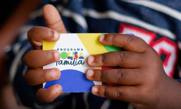 Caixa paga Bolsa Família a beneficiários com NIS de final 4