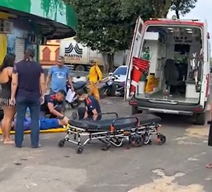 Funcionário do SAAE fica ferido em acidente de moto em Itacoatiara