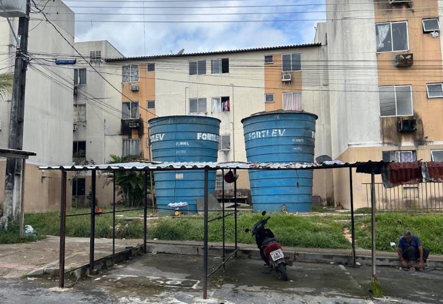 Ageman suspende cortes de água no Viver Melhor e cobra melhorias da Águas de Manaus