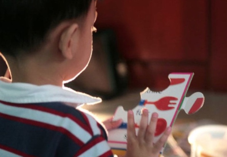 Justiça do Amazonas obriga Amil a indenizar família por negar tratamento a criança com TEA