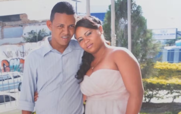 Mulher descobre que está legalmente casada com o cunhado após emissão de documento