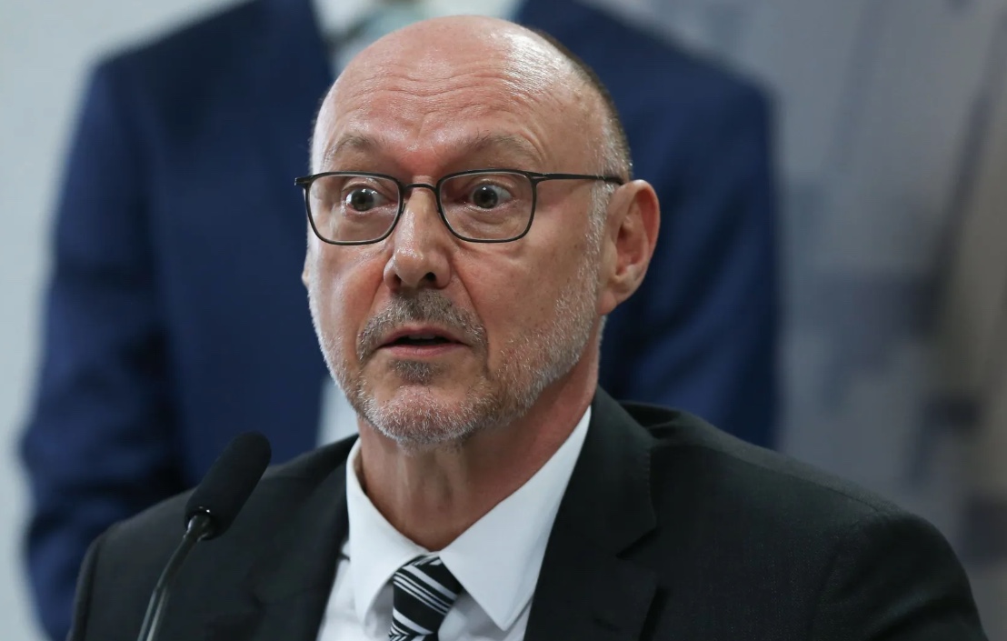 Diretor da Abin é intimado pela PF após suspeita de espionagem contra o Paraguai