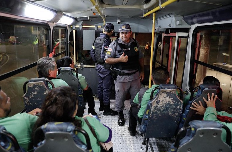 Cai número de roubos em transporte público, segundo SSP-AM