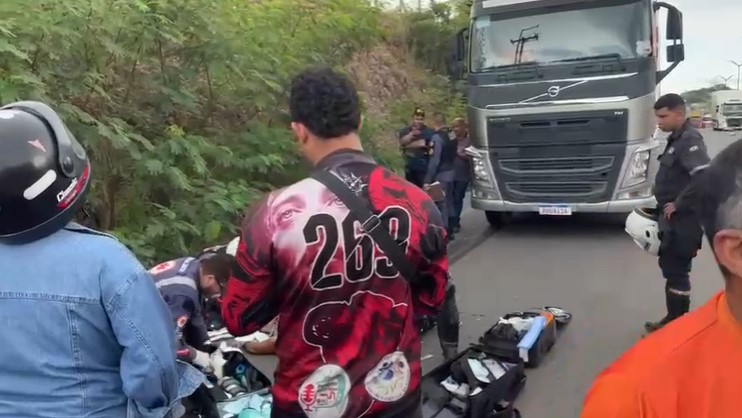 Morre mulher arrastada por carreta na Av. Autaz Mirim