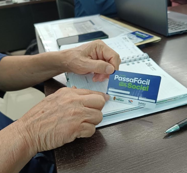 Manaus planeja tarifa de R$ 4,50 em ônibus para usuários do CadÚnico