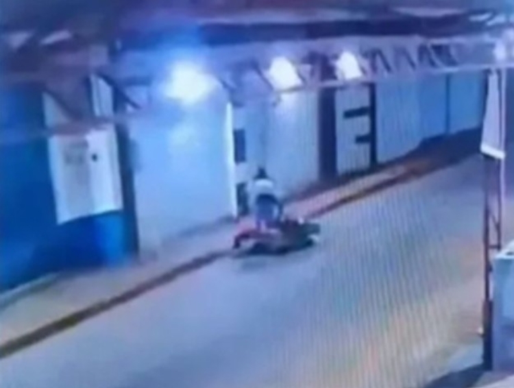 Dupla envolvida na morte de adolescente baleado por engano é presa em Coari