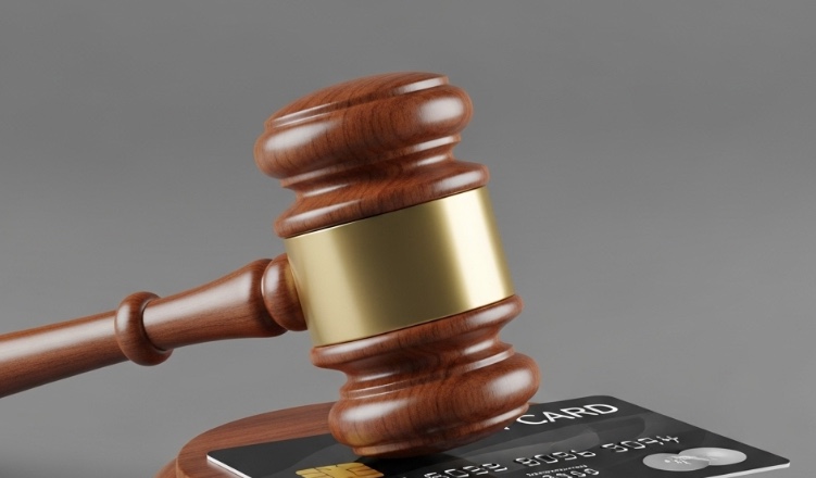 Justiça anula cartão consignado e condena banco em Manaus por fraude contra consumidor