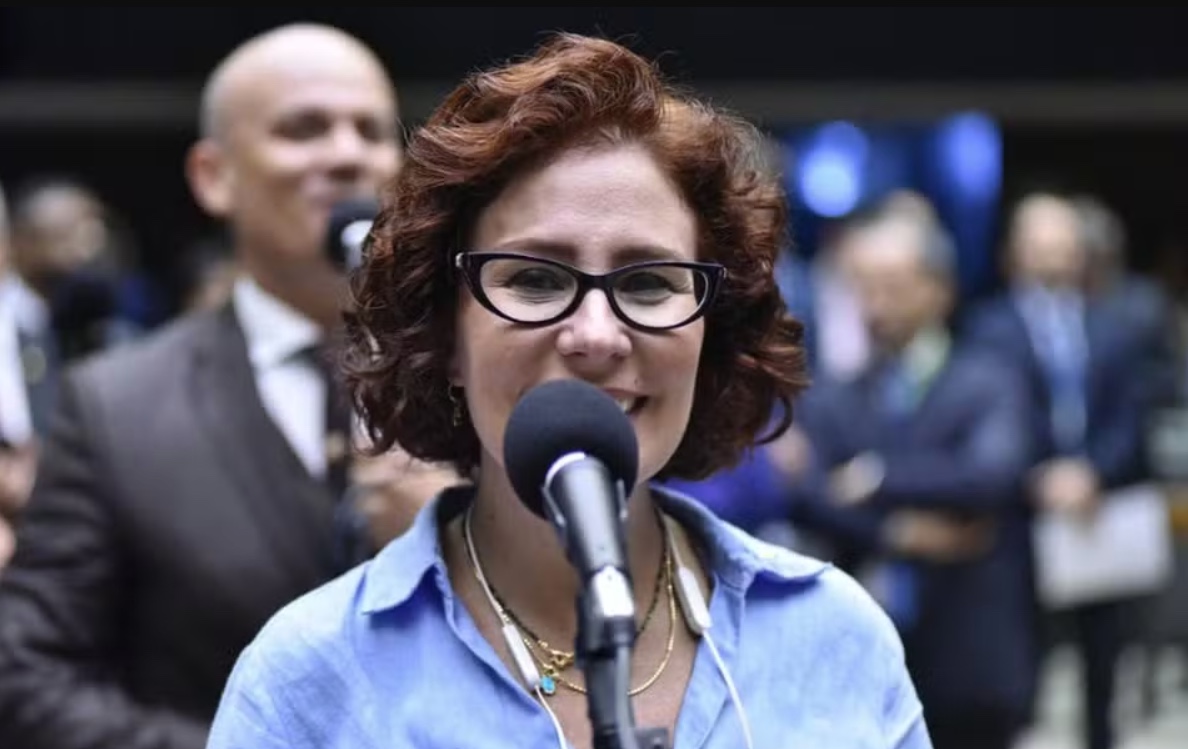 Zambelli chama de 'ilegal' decisão de Moraes e critica ordem de prisão 