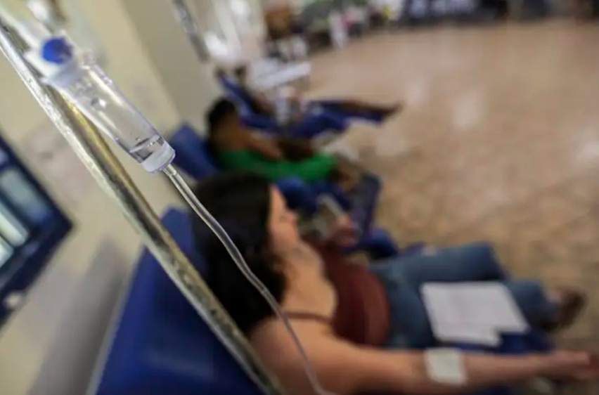 Governo federal lança edital com 500 vagas para médicos do SUS; saiba mais