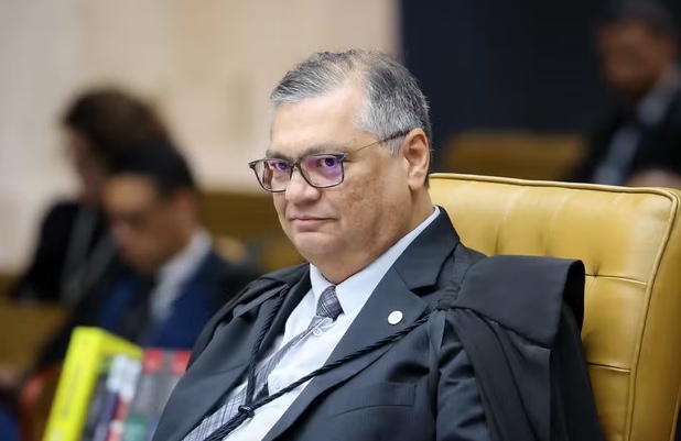 Dino vota por punir redes sociais por postagens de usuários; STF tem maioria