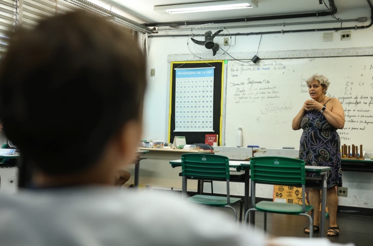 MEC divulga edital de concurso unificado para professores; confira