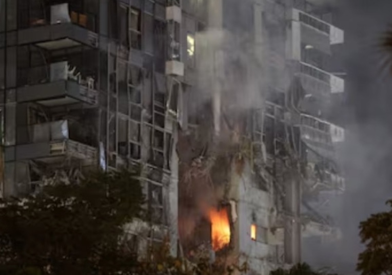 Irã ameaça fechar rota estratégica e eleva tensão sobre fornecimento de petróleo