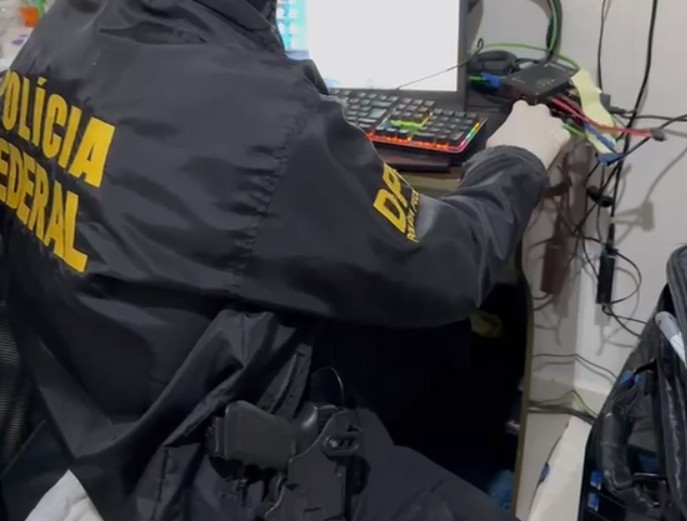 PF deflagra Operação Mão Protetora contra pornografia infantil em São Paulo