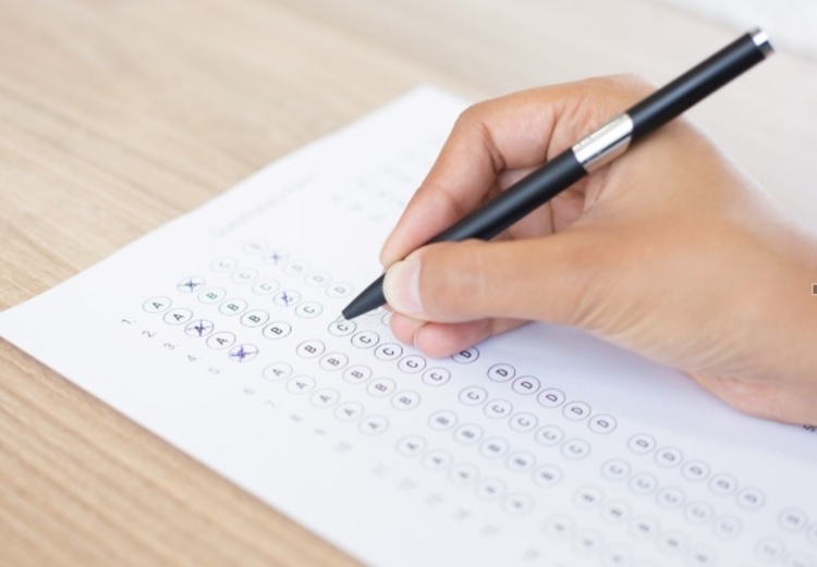 CNU 2025 não terá prova objetiva de português para nível superior, mas banca testa interpretação