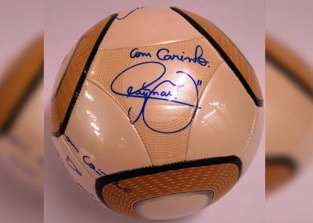 STF condena a 17 anos de prisão homem que furtou bola autografada por Neymar 