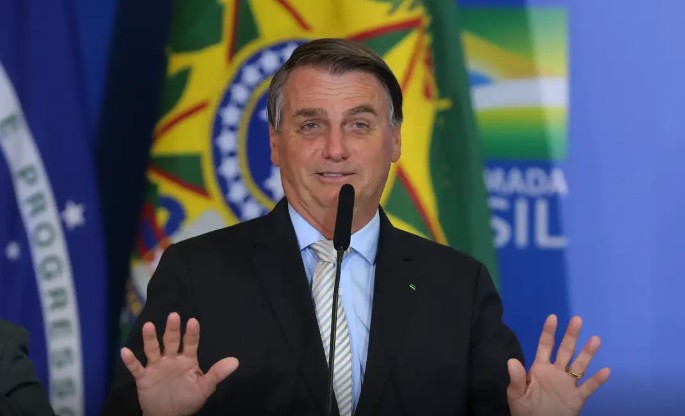 Justiça manda governo seguir orientações da OMS após falas de Bolsonaro na pandemia
