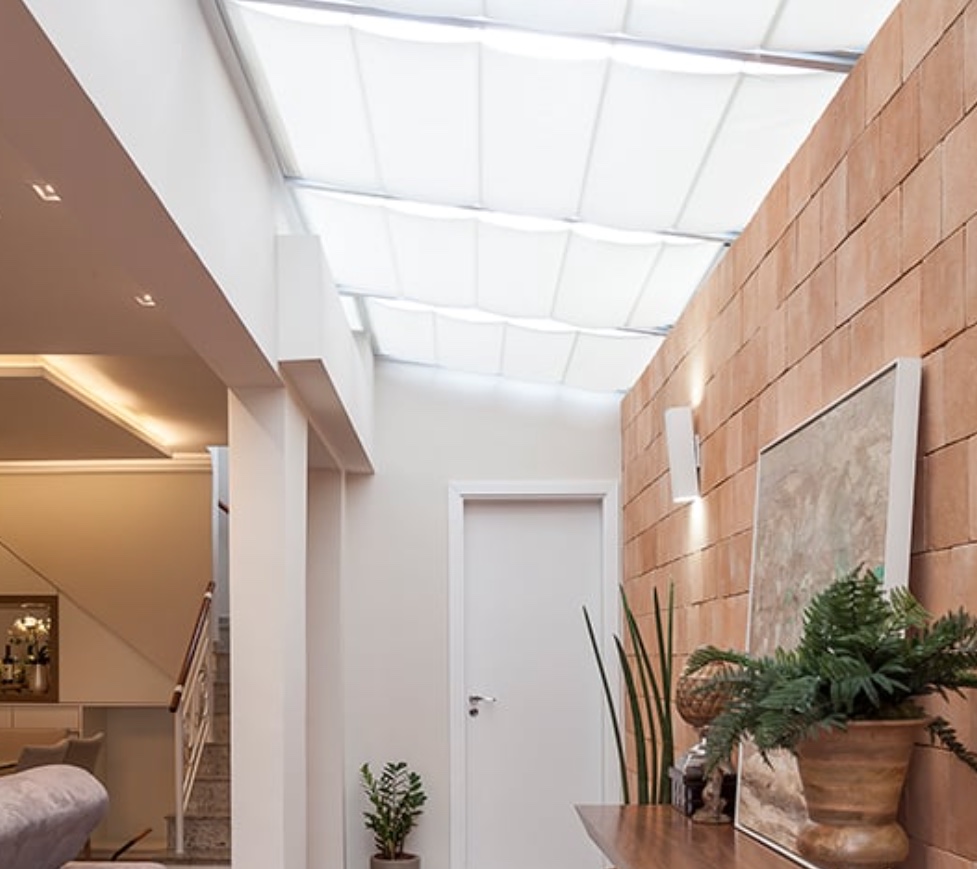 Confira dicas de como usar a luz natural e materiais ecológicos na reforma