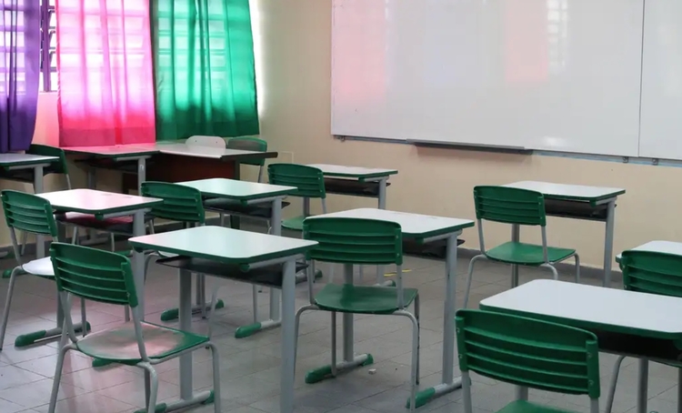 Justiça determina mediadores qualificados para alunos com TEA em Manaus