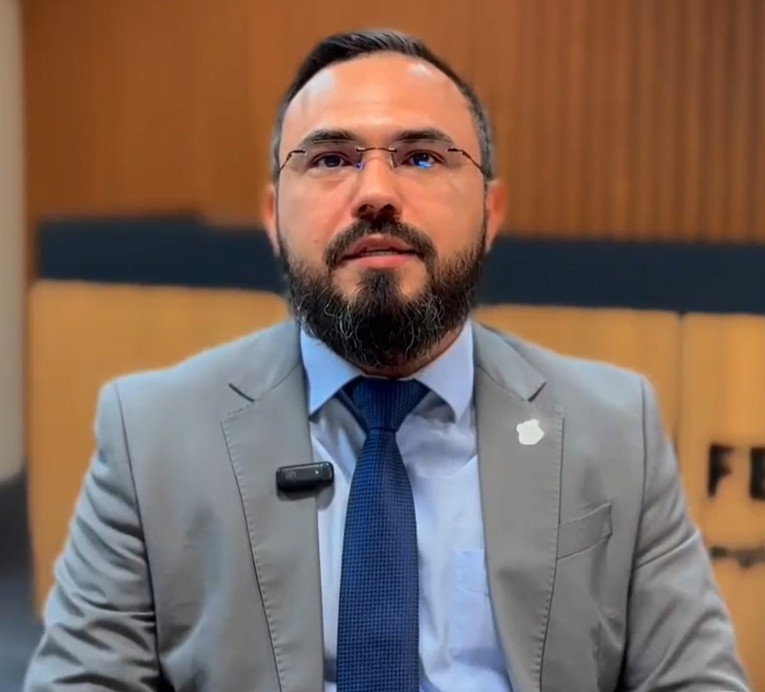 Alvos de operação da PF no Amazonas tiveram veículos e documentos apreendidos