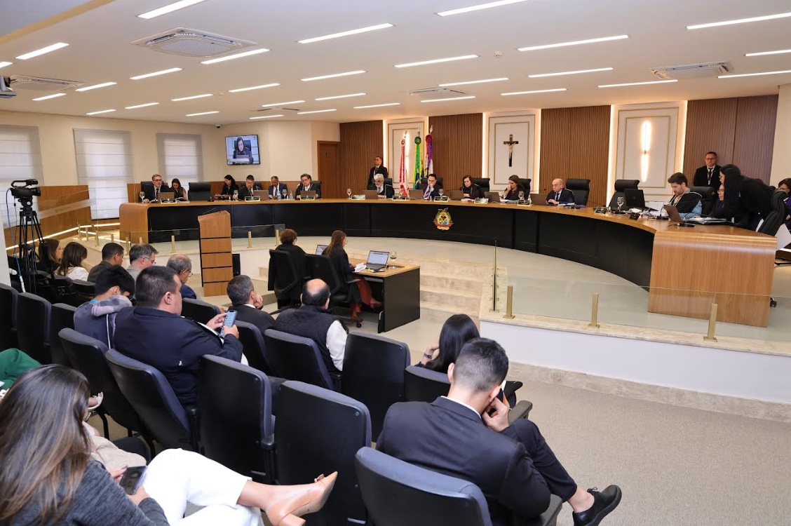 Ex-prefeito de Atalaia do Norte terá que devolver R$ 2,7 milhões, decide TCE-AM