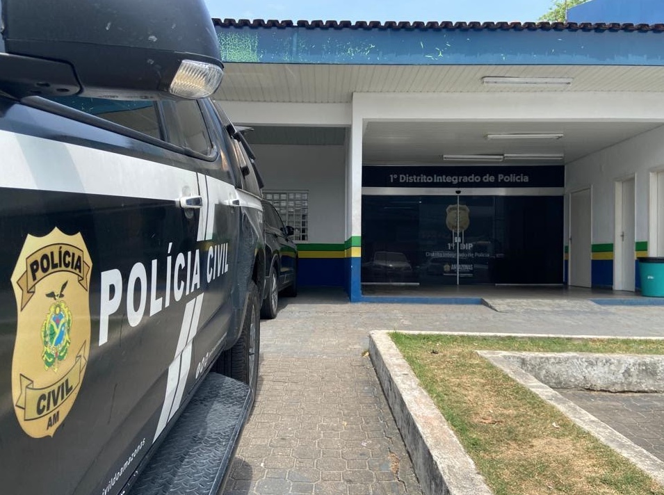 Médico é preso em Manaus suspeito de ceder plantões a falso profissional de saúde