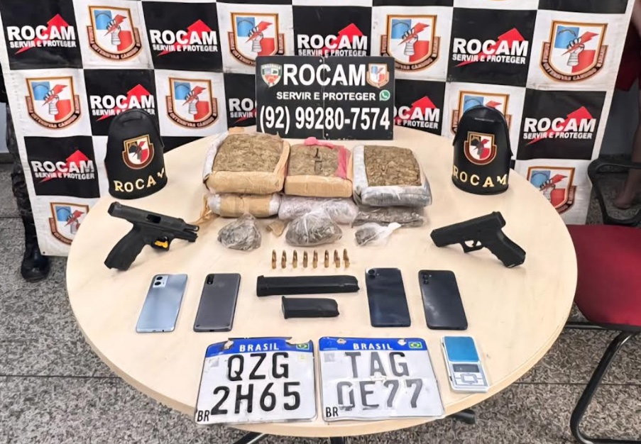 Forte odor em apartamento leva PM a prender cinco pessoas no Tarumã