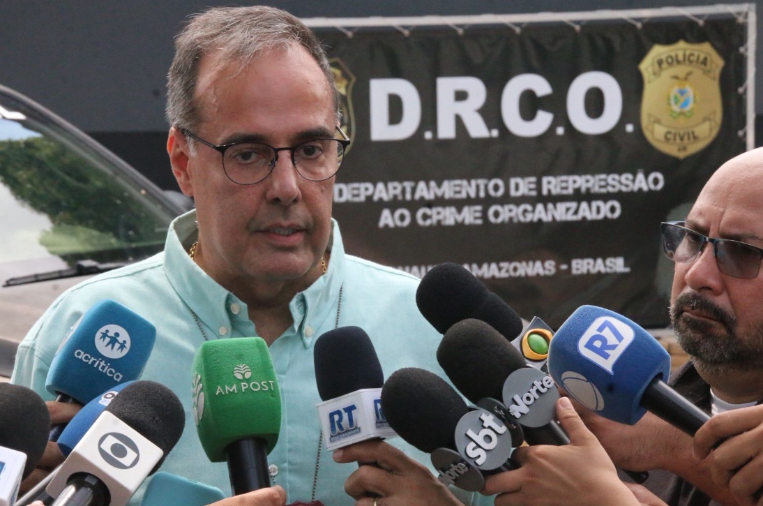 Dupla que usava "Chapolin" para furtar veículos em shoppings é presa em Manaus