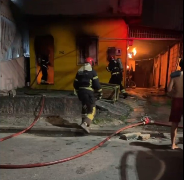 Saiba a causa do incêndio que devastou casa no Alvorada