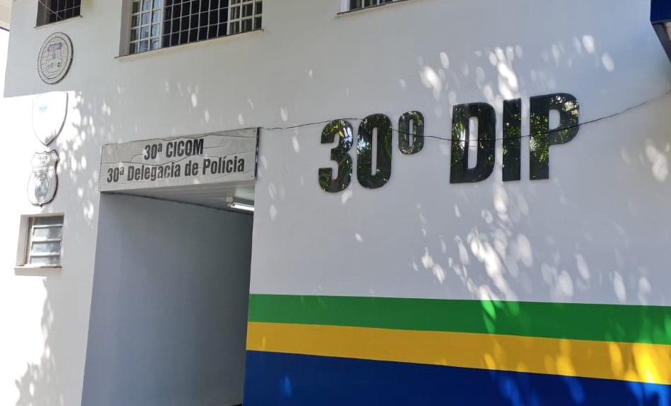 Homem é preso por oferecer cigarro a rival com intenção de matá-lo no Amazonas