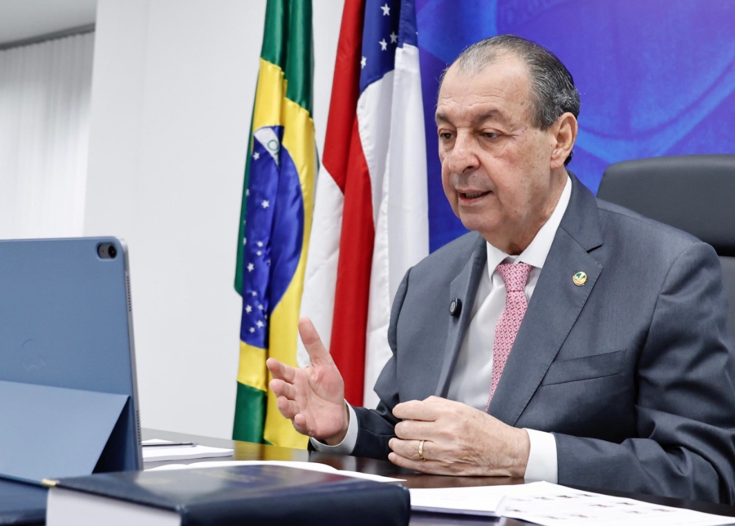 "Compromisso é com a verdade", diz Omar Aziz sobre CPMI do INSS