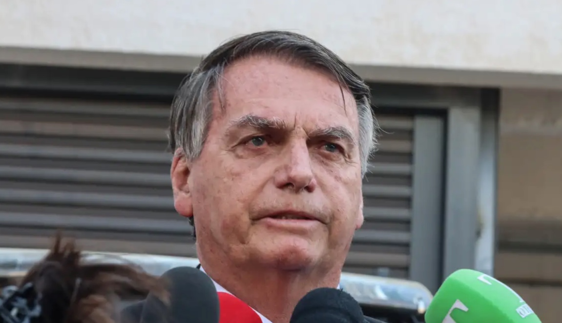Defesa afirma surpresa com indiciamento de Bolsonaro e promete respostas ao STF