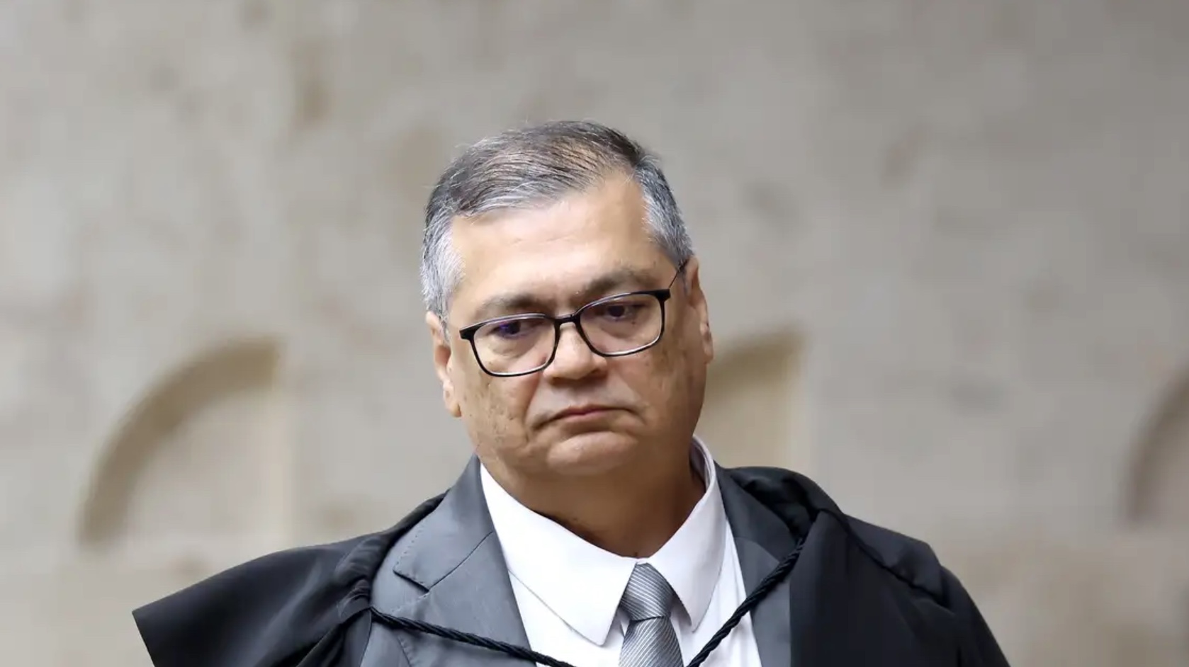 Dino manda PF investigar mais de R$ 694 milhões em emendas por irregularidades