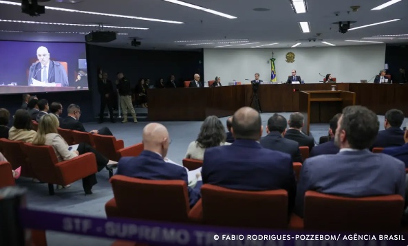 Advogado de Mauro Cid nega coação durante investigação e elogia atuação da PF