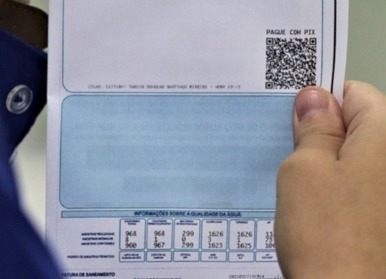 Águas de Manaus cobra o dobro do valor do consumo real e revolta moradora