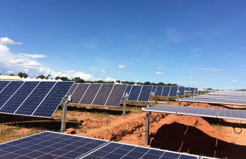 Municípios do Amazonas recebem investimentos de R$ 829 milhões em energia solar