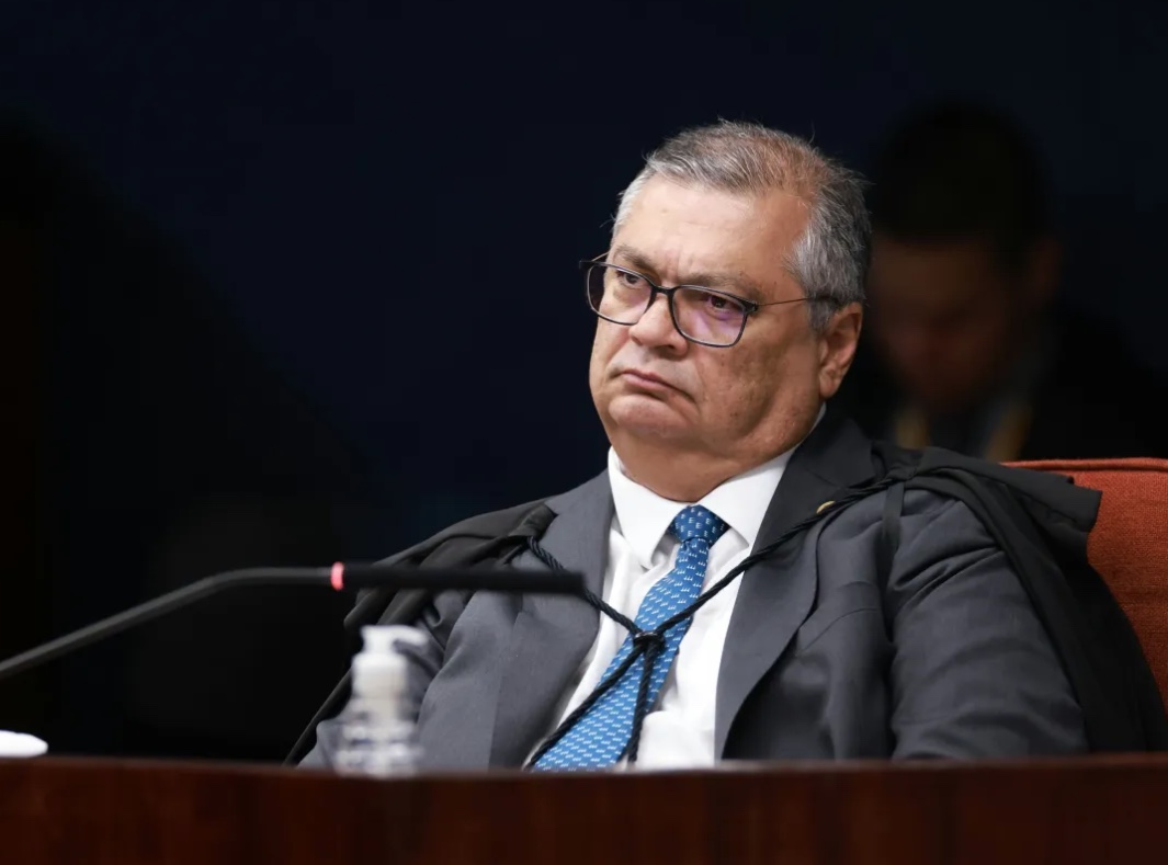 Dino defende penas mais pesadas para Bolsonaro e Braga Netto em julgamento 