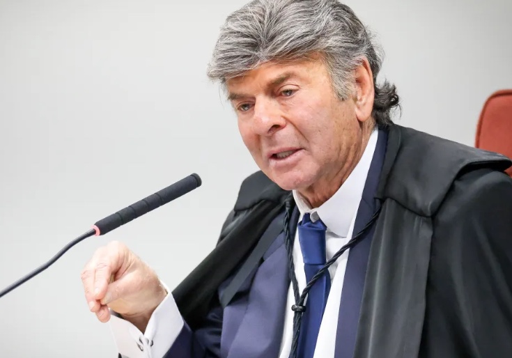 Fux vota para condenar Mauro Cid por tentativa de abolição do Estado