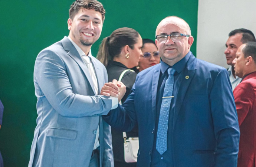 Juiz mantém cassação de prefeito e vice de Caapiranga por abuso eleitoral