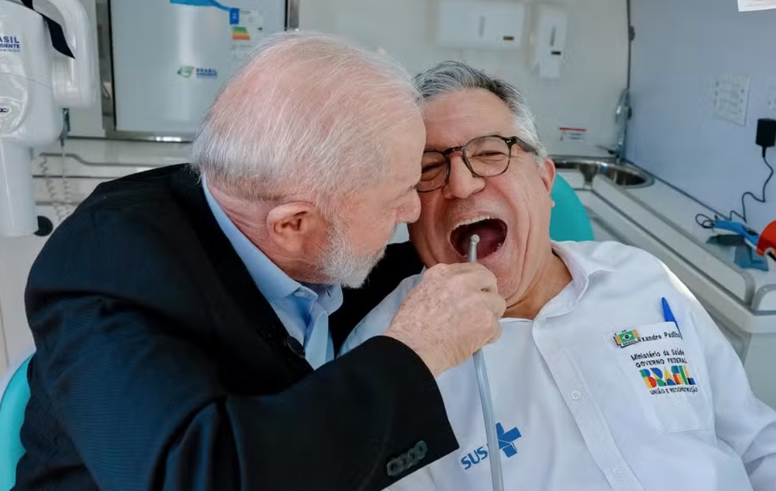 "Tô nem aí", diz ministro da Saúde sobre possibilidade de ter visto americano negado