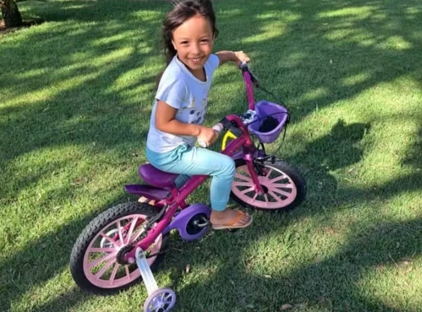 Mãe e padrasto são presos por matar criança e enterrar corpo com concreto em SP