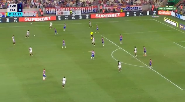 Fortaleza vence o Flamengo por 1 a 0 e respira no Z-4 do Brasileirão