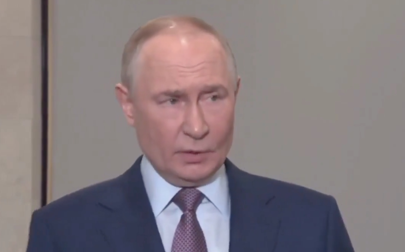 Novo ataque russo deixa dois mortos e 13 feridos em Kiev 