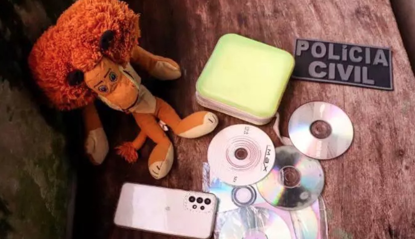 Homem que guardava mais de 700 materiais pornográficos de crianças é preso no Dom Pedro