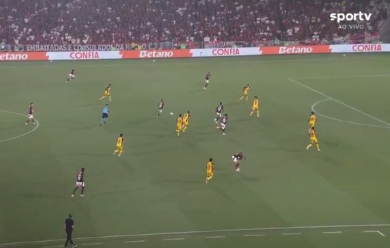 Flamengo vence o Sport no Maracanã e assume a liderança provisória do Brasileirão