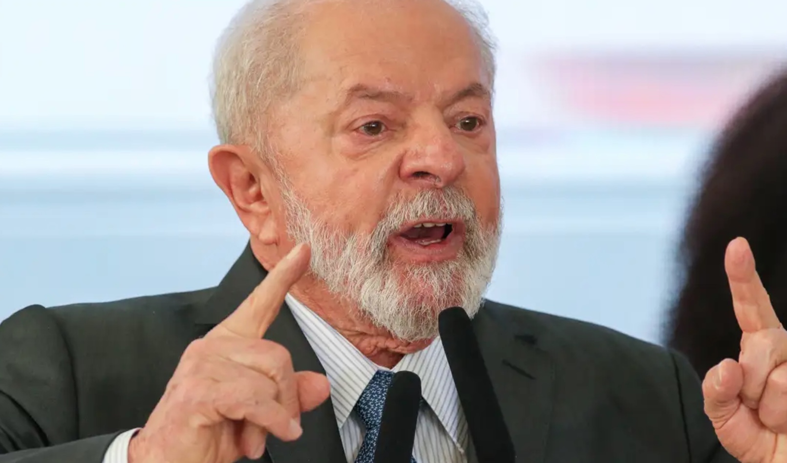 Após operação no Rio, Lula autoriza tropas militares na COP30 