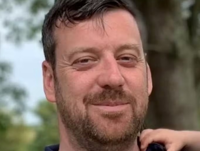 Policial solta pum no rosto de colega e é demitido