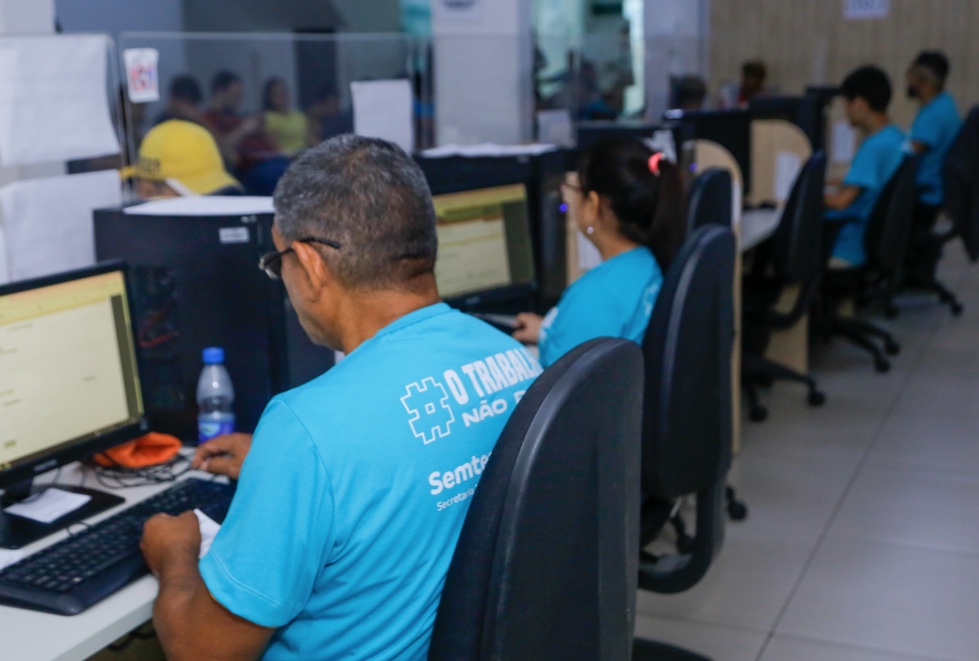 Mais de 300 vagas de emprego disponíveis no Sine Manaus; veja como participar